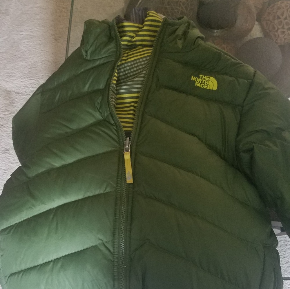 Boys North Face Jacket - Picture 1 of 1